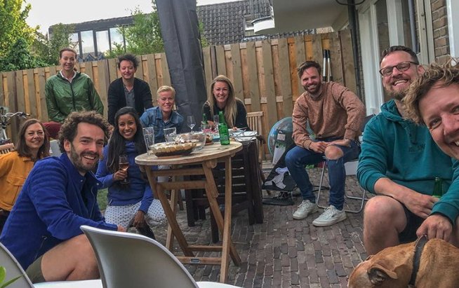 Klaas van Kruistum houdt WIDM-reünie en laat fans meekijken